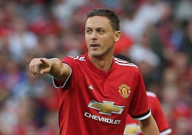 遭到球迷和 遭到球迷和